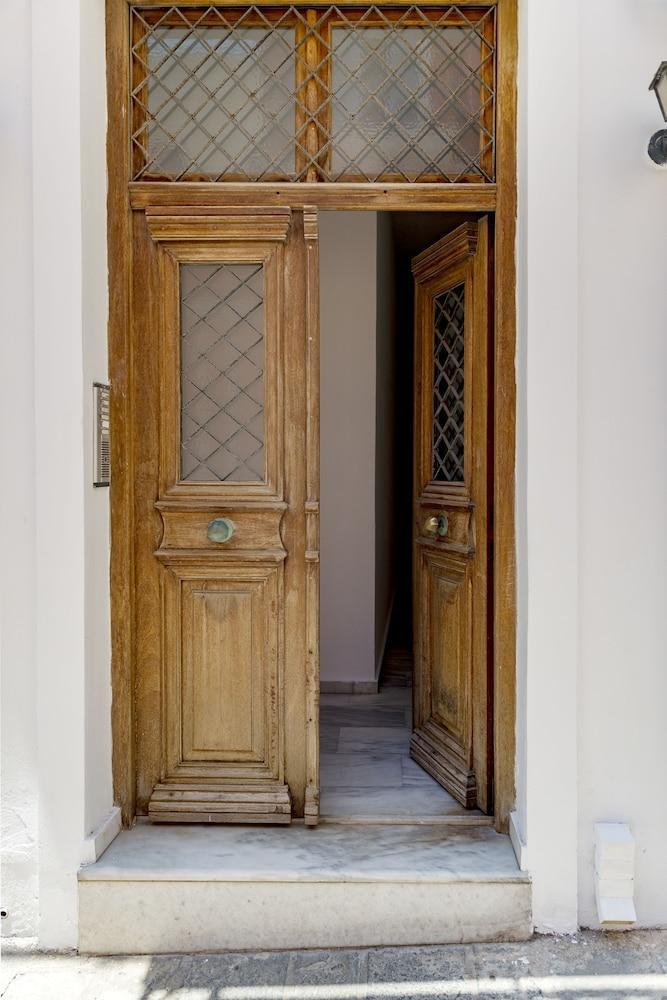 Ethrionplus Two Rooms Apartments Balconies 100 M From The Port Ermoupoli Luaran gambar