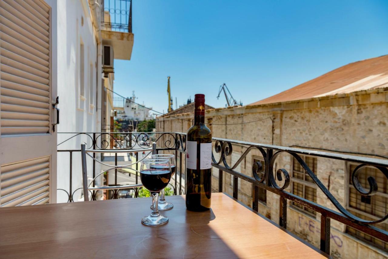 Ethrionplus Two Rooms Apartments Balconies 100 M From The Port Ermoupoli Luaran gambar